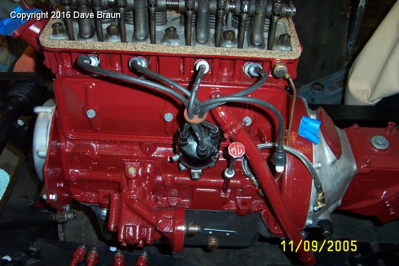 MGTD15470/Engine XPAG TD2 15613/Installation/Distributor cap wires in place